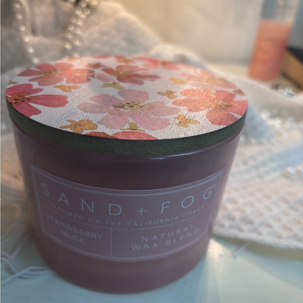 Sand + Fog Strawberry Musk Candle with Floral Lid
